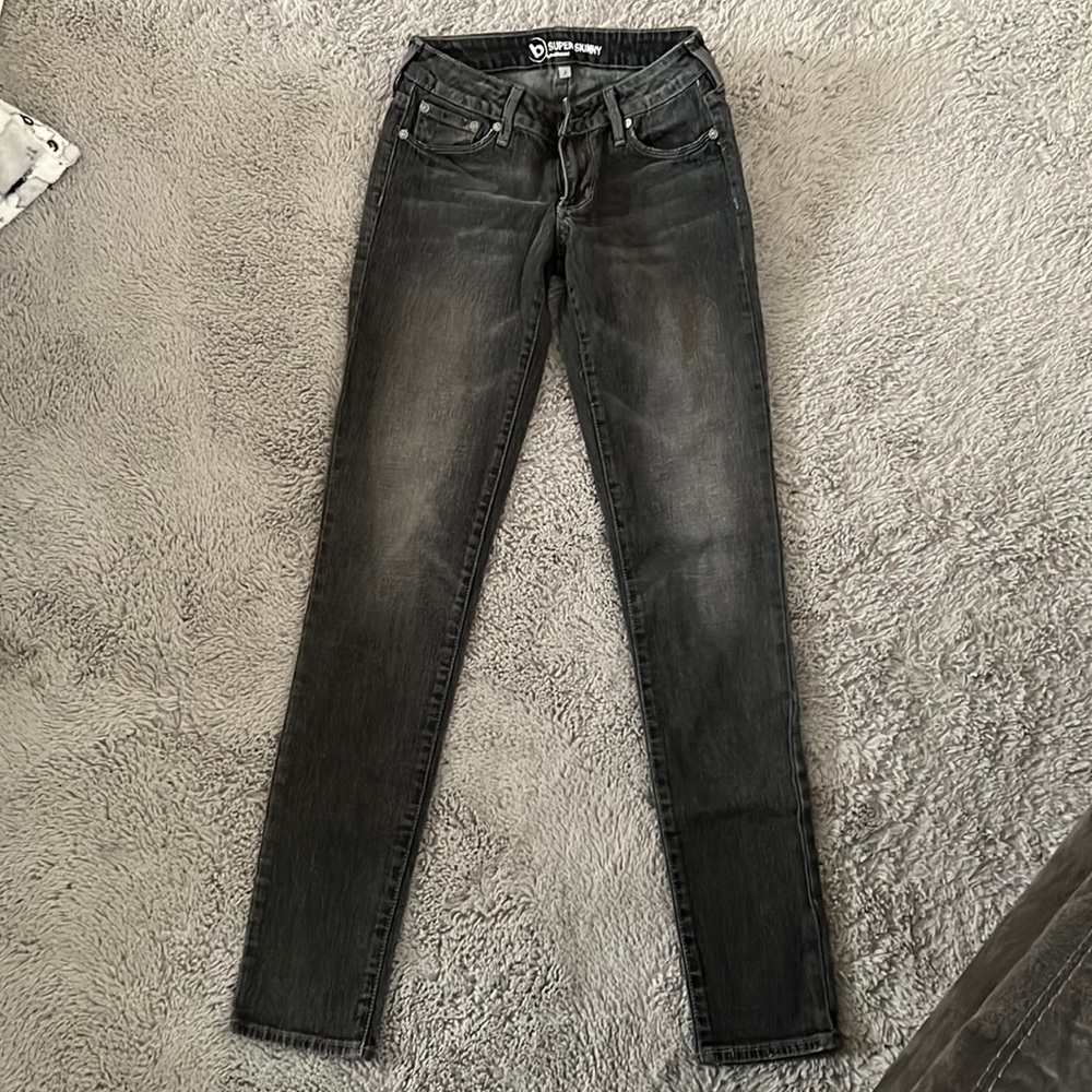 Bullhead Super Skinny Size 3 charcoal jeans